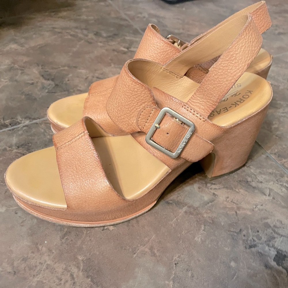 Women’s Kirk-Ease platform sandal size 8